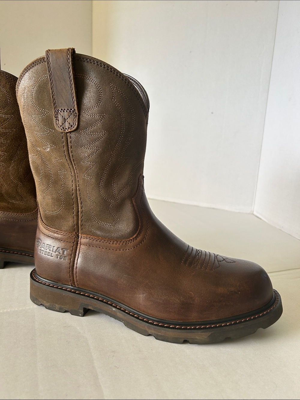 ARIAT GROUNDBREAKING STEEL TOE PULL-ON WORK BOOTS SIZE 8.5 EE